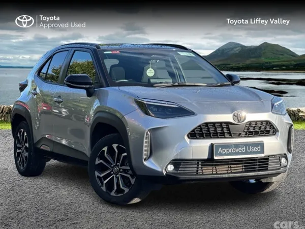 Toyota Yaris Cross Hatchback, Petrol Hybrid, 2026, Grey