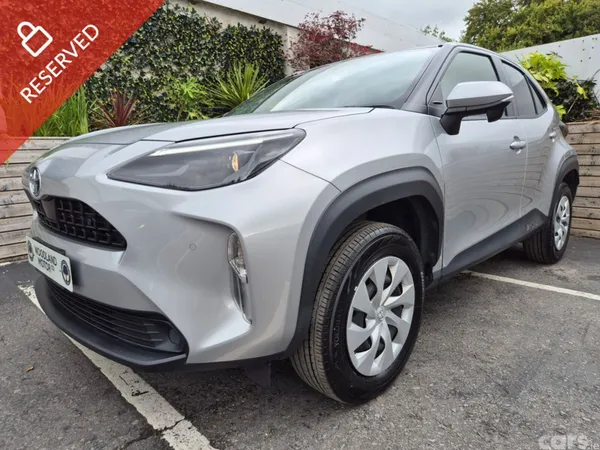 Toyota Yaris Cross SUV, Petrol Hybrid, 2022, Silver
