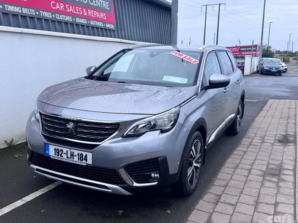 Peugeot 5008 MPV, Petrol, 2019, Grey