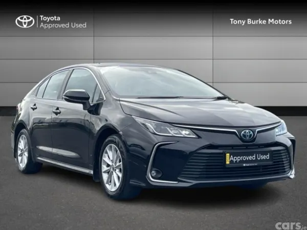 Toyota Corolla Saloon, Petrol Hybrid, 2022, Black