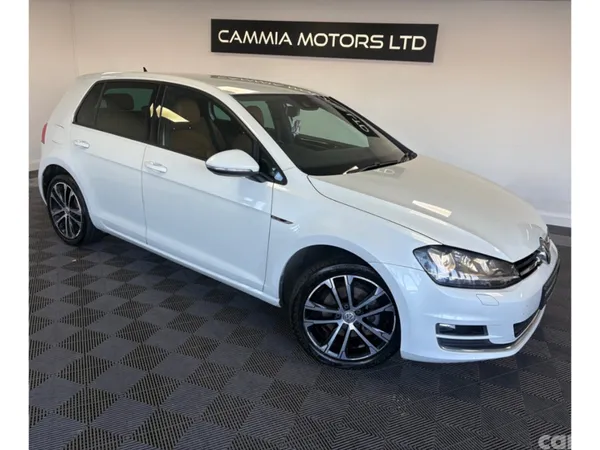 Volkswagen Golf Hatchback, Petrol, 2014, White