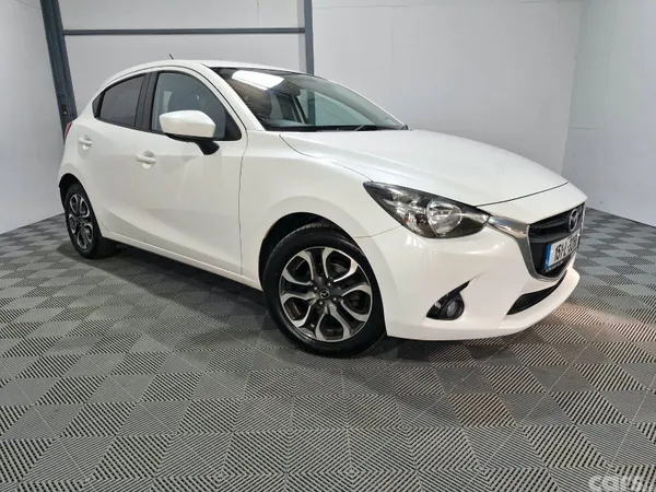 Mazda Mazda2 Hatchback, Petrol, 2015, White