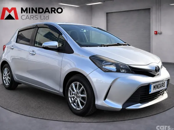 Toyota Yaris Hatchback, Petrol, 2016, Silver