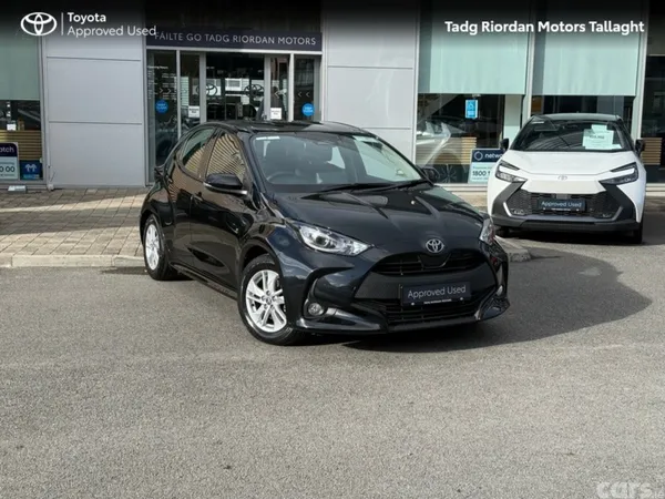 Toyota Yaris Hatchback, Petrol Hybrid, 2026, Black
