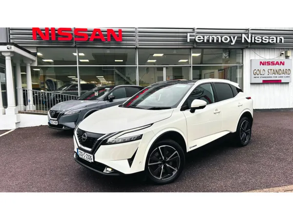 Nissan Qashqai Hatchback, Petrol Hybrid, 2023, White