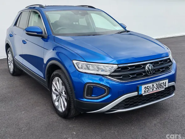 Volkswagen T-Roc SUV, Petrol, 2025, Blue
