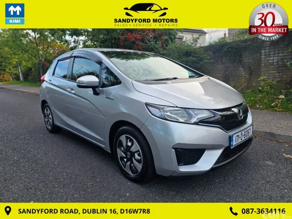 Honda Fit Hatchback, Petrol Hybrid, 2017, Silver