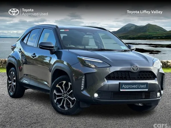 Toyota Yaris Cross Hatchback, Petrol Hybrid, 2026, Grey
