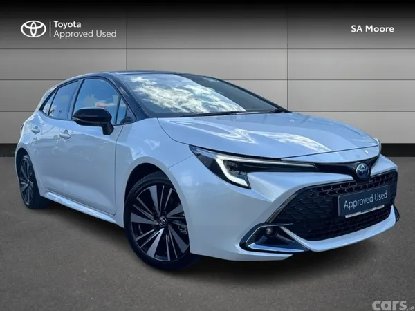 Toyota Corolla Hatchback, Petrol Hybrid, 2026, White
