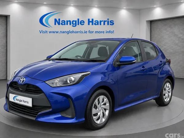 Toyota Yaris Hatchback, Petrol Hybrid, 2021, Blue