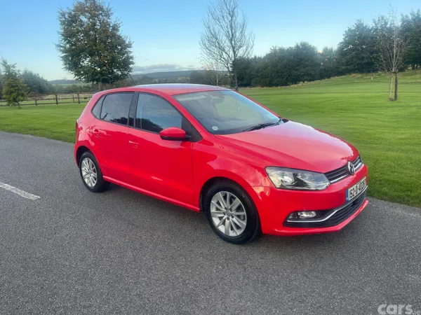 Volkswagen Polo Hatchback, Petrol, 2015, Red