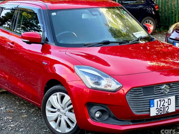 Suzuki Swift Hatchback, Petrol, 2017, Red