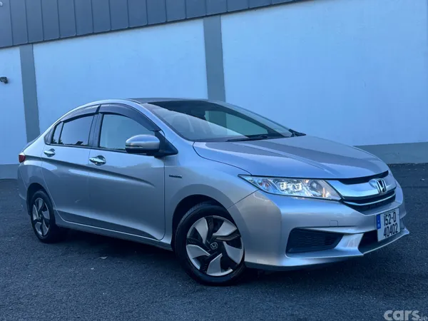Honda Grace Saloon, Petrol Hybrid, 2015, Silver