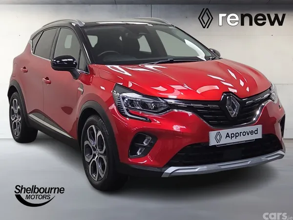 Renault Captur Hatchback, Petrol Hybrid, 2023, Red