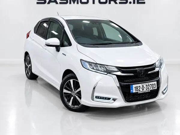 Honda Fit Hatchback, Petrol Hybrid, 2018, White
