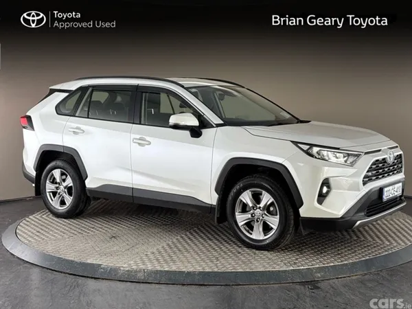 Toyota RAV4 SUV, Petrol Hybrid, 2022, White