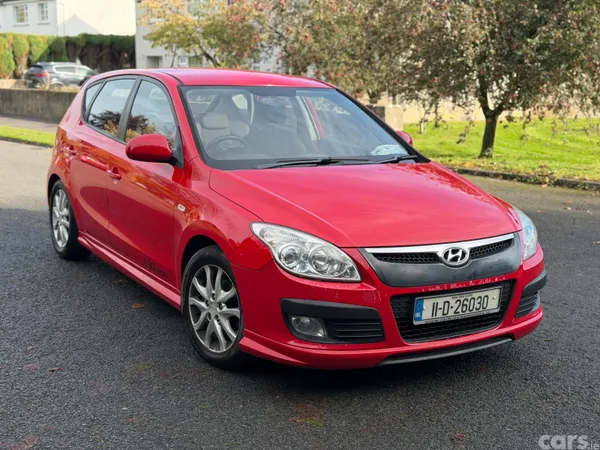 Hyundai i30 MPV, Diesel, 2011, Red