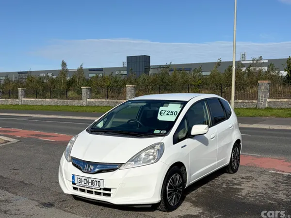 Honda Fit Hatchback, Petrol Hybrid, 2013, White