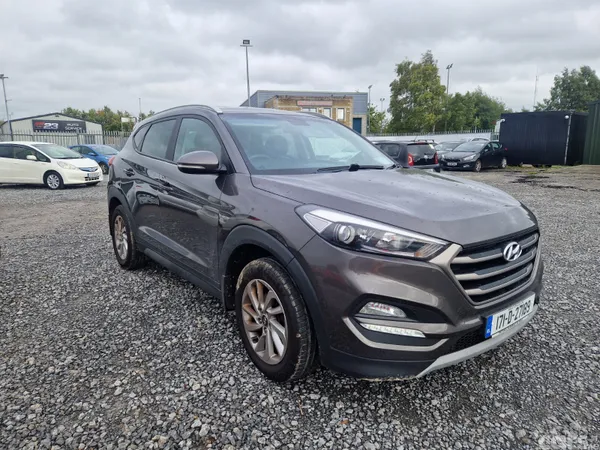 Hyundai Tucson SUV, Diesel, 2017, Brown