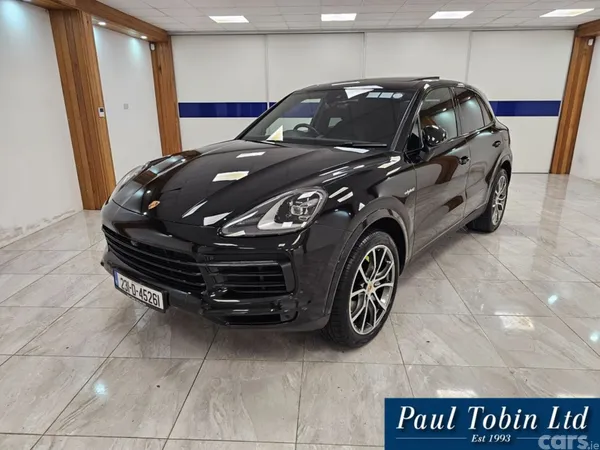 Porsche Cayenne Estate, Petrol Plug-in Hybrid, 2023, Black