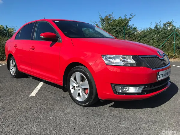 Skoda Rapid Hatchback, Diesel, 2017, Red