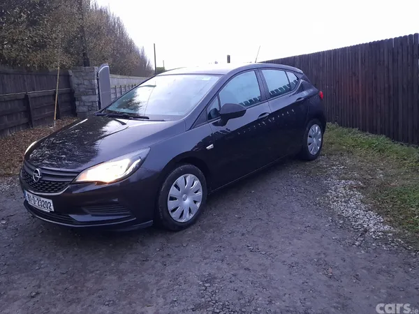Opel Astra Hatchback, Petrol, 2016, Black