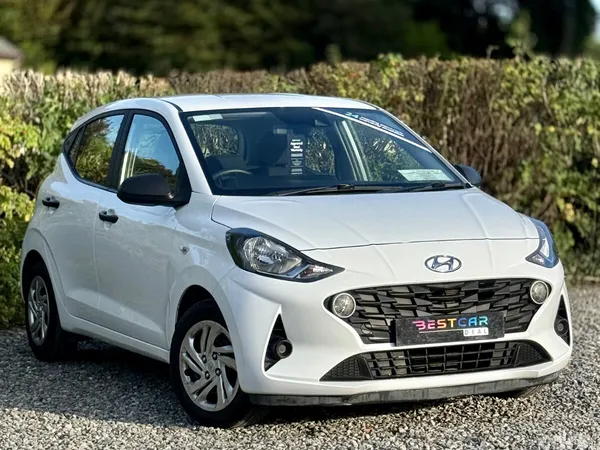 Hyundai i10 Hatchback, Petrol, 2023, White