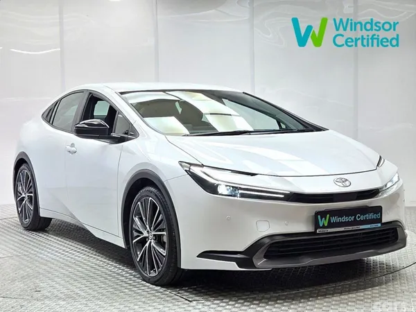 Toyota Prius Hatchback, Petrol Hybrid, 2024, White