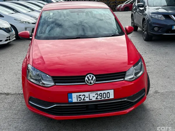 Volkswagen Polo Hatchback, Petrol, 2015, Red
