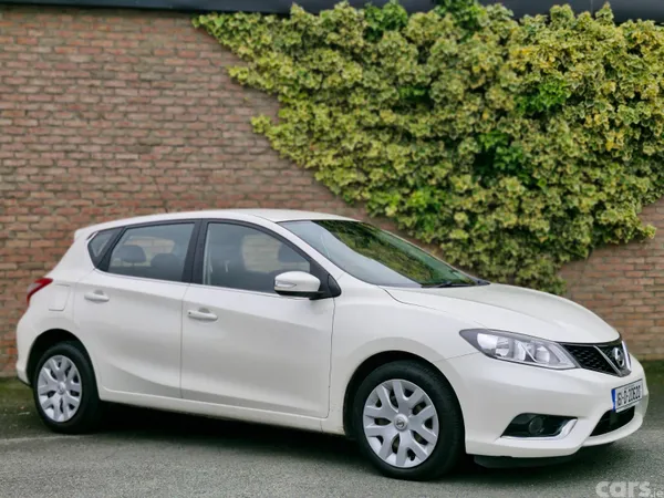 Nissan Pulsar Hatchback, Diesel, 2016, White