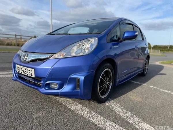 Honda Fit Hatchback, Petrol Hybrid, 2013, Blue