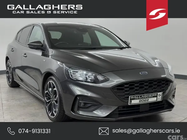 Ford Focus Hatchback, Diesel, 2022, Grey