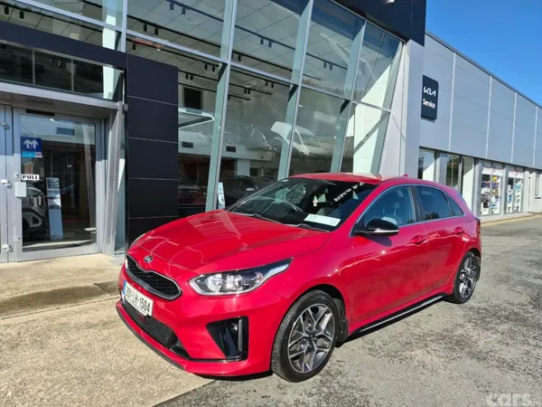 Kia Ceed Hatchback, Diesel, 2020, Red