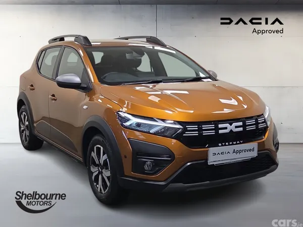 Dacia Sandero Stepway Hatchback, Petrol Gas, 2023, Orange