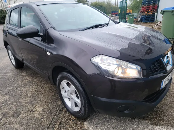 Nissan Qashqai Hatchback, Diesel, 2012, Black