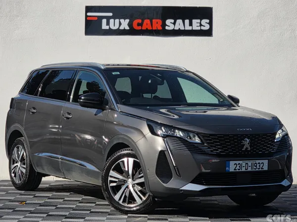Peugeot 5008 MPV, Diesel, 2023, Grey