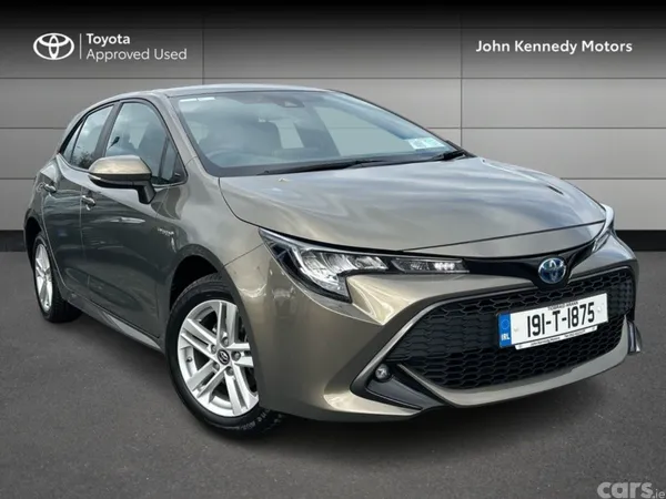 Toyota Corolla Hatchback, Petrol Hybrid, 2019, Bronze