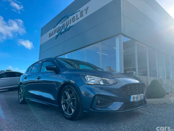 Ford Focus Hatchback, Diesel, 2019, Blue