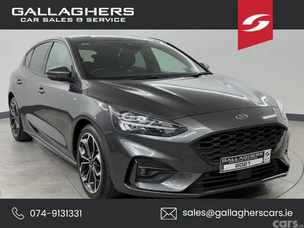 Ford Focus Hatchback, Petrol, 2021, Grey