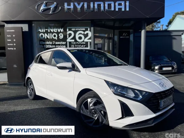 Hyundai i20 Hatchback, Petrol, 2026, White