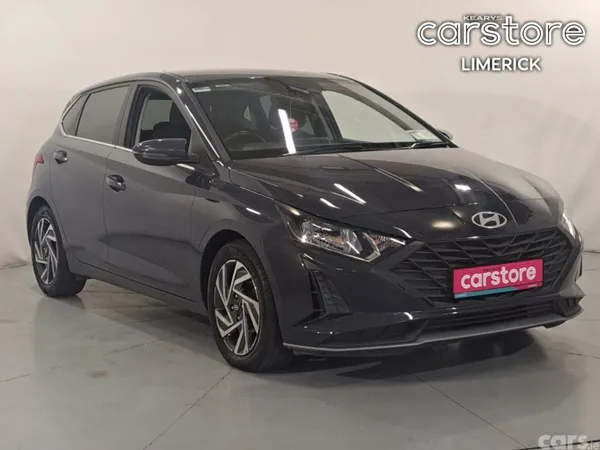 Hyundai i20 Hatchback, Petrol, 2024, Grey