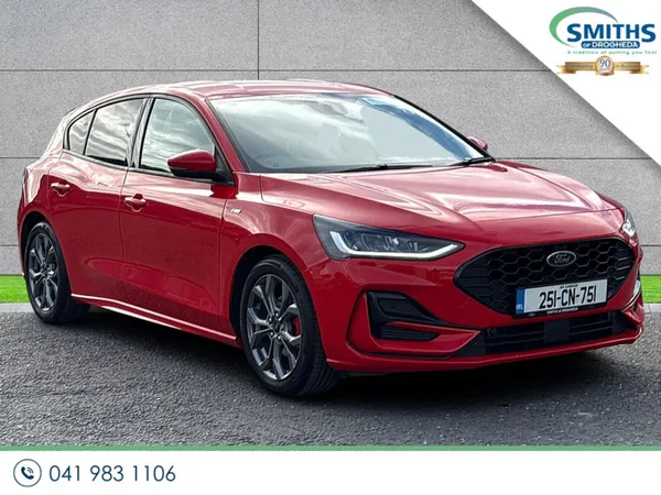 Ford Focus Hatchback, Petrol Hybrid, 2025, Red