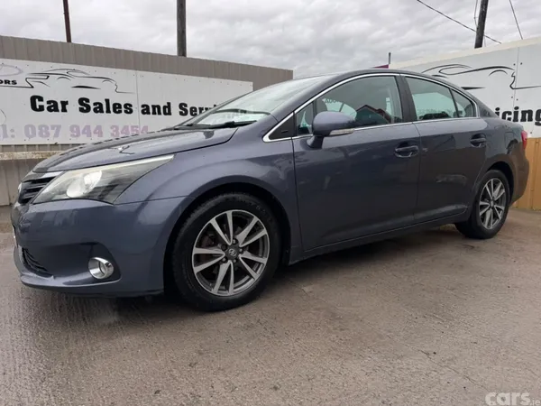 Toyota Avensis Saloon, Diesel, 2013, Blue