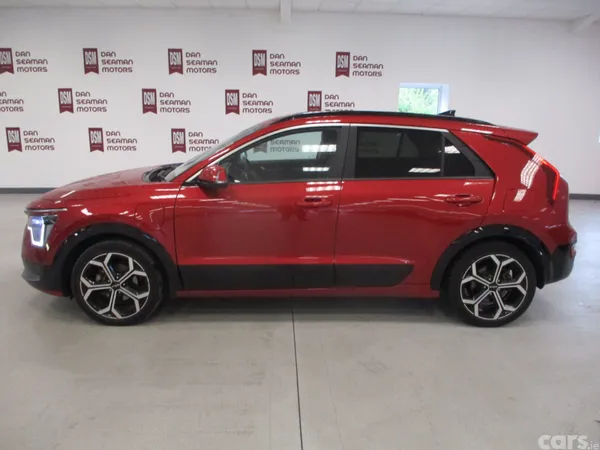 Kia Niro SUV, Petrol Plug-in Hybrid, 2023, Red
