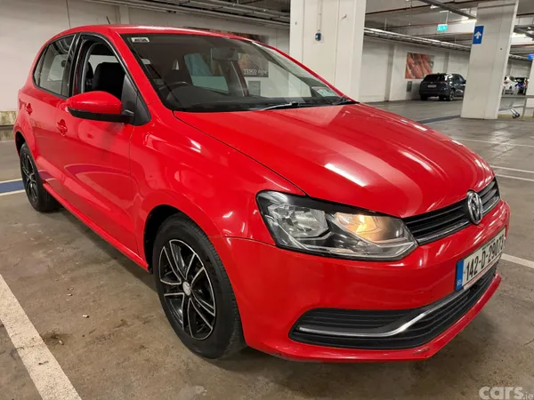 Volkswagen Polo Hatchback, Petrol, 2014, Red