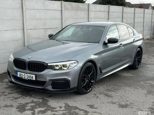 BMW 5-Series Saloon, Petrol Plug-in Hybrid, 2018, Blue
