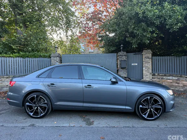 Audi A4 Saloon, Diesel, 2019, Grey