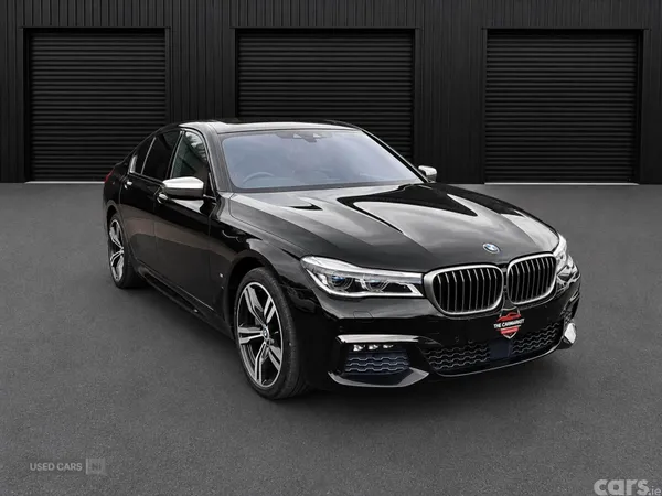 BMW 7-Series , Petrol Hybrid, 2017, Blue