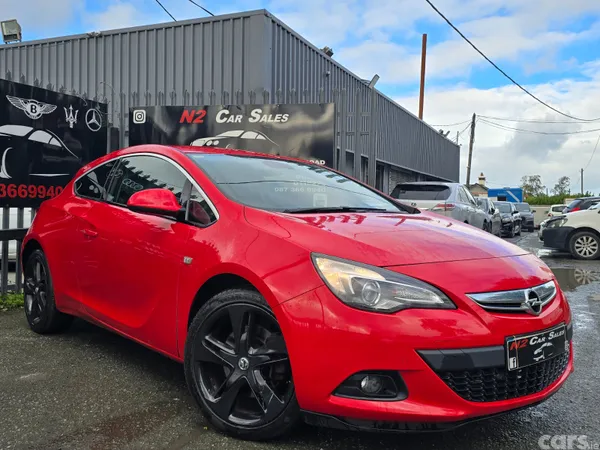 Opel Astra Hatchback, Diesel, 2018, Red
