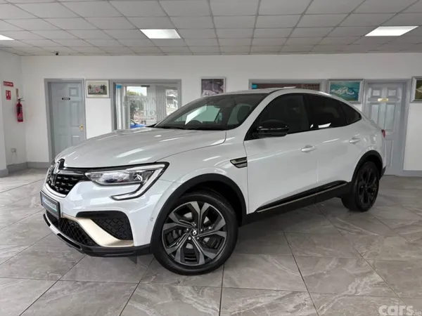Renault Arkana SUV, Petrol Hybrid, 2023, White